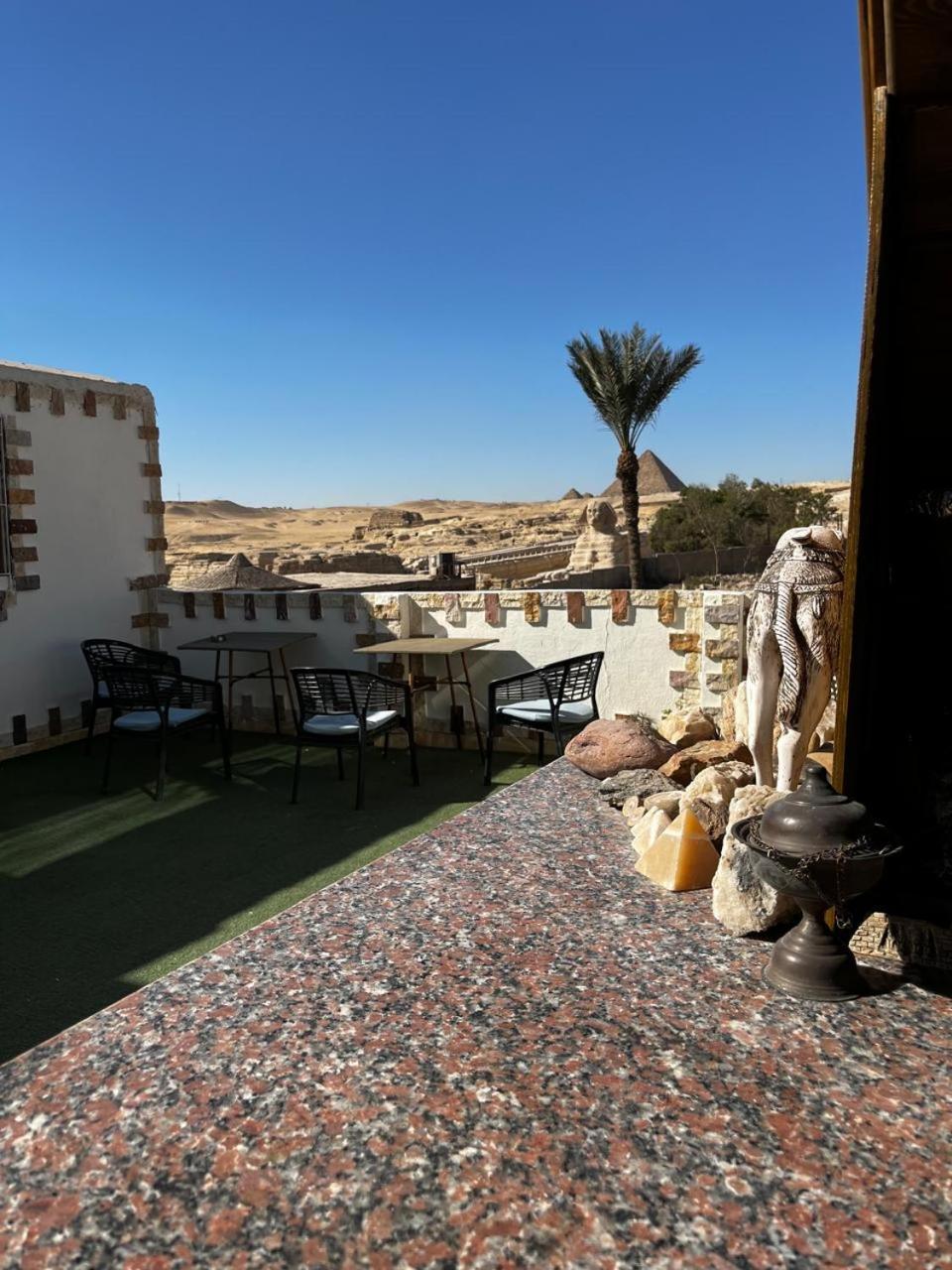 Kemet Pyramids View * Caïro